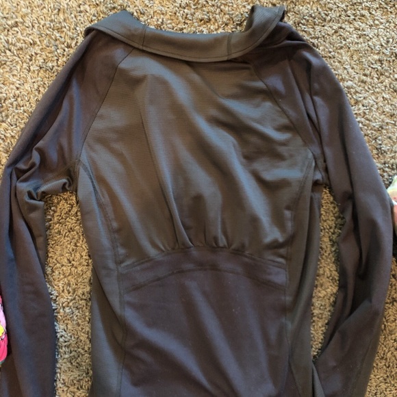 Adidas Quarter Zip size small - Picture 4 of 4